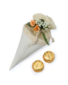 Ivory cone-bag decorated with flowers and  2 chocolates