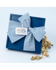 Blue wooden box polka dot ribbon Mejor profe  25 croki-choc