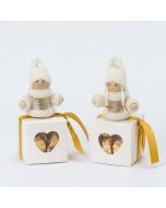 Box 4 cora-choc boy and girl white sweater golden heart